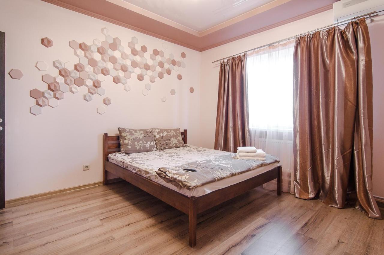 Rest Time Apartments Odessa Esterno foto