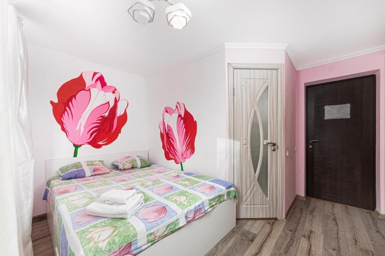 Rest Time Apartments Odessa Esterno foto