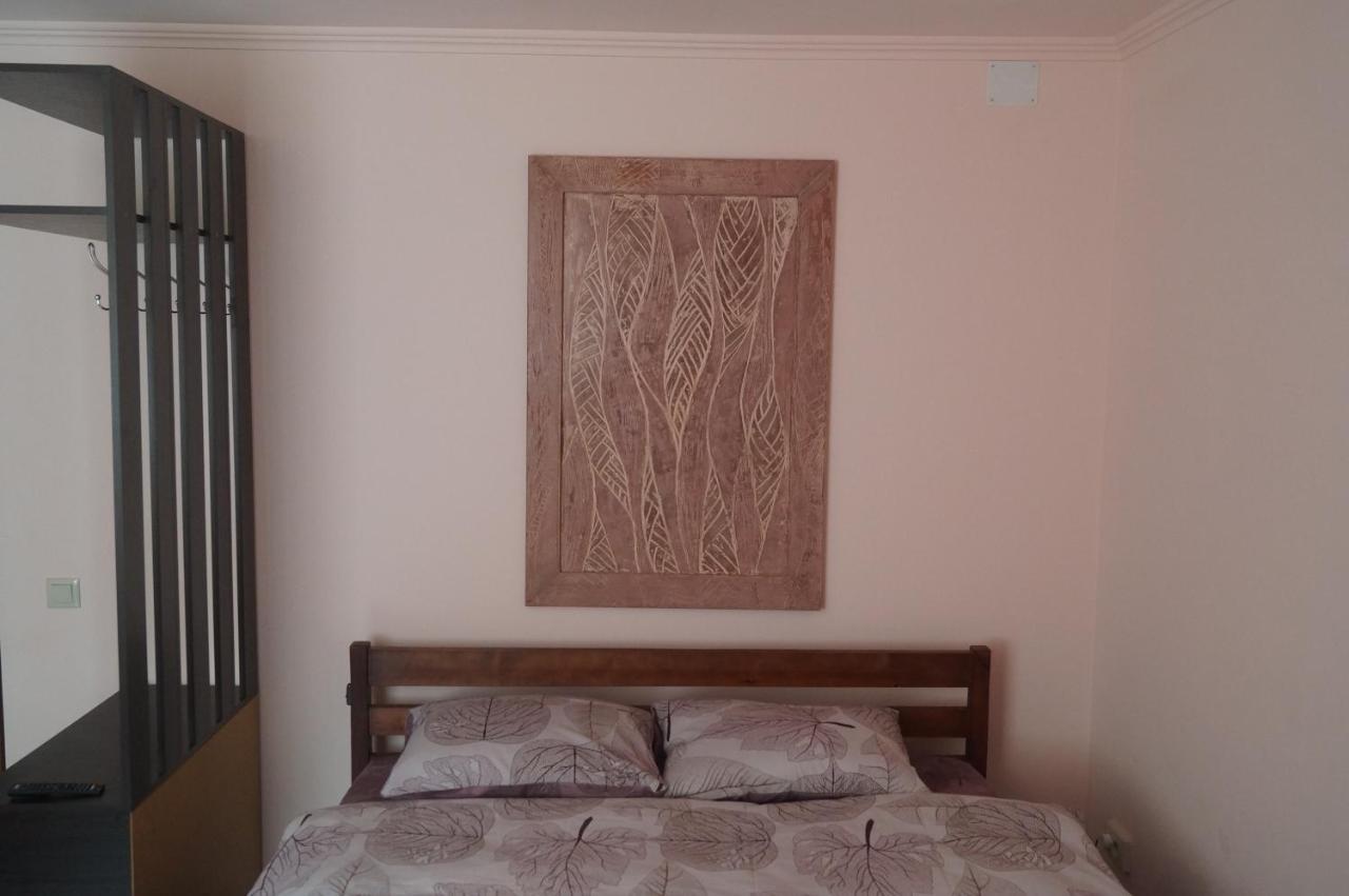 Rest Time Apartments Odessa Esterno foto